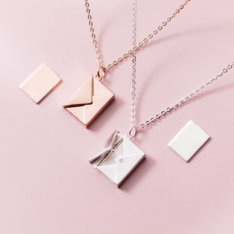 Charming Envelope Necklace – The Perfect Lover’s Letter Pendant for Your Girlfriend